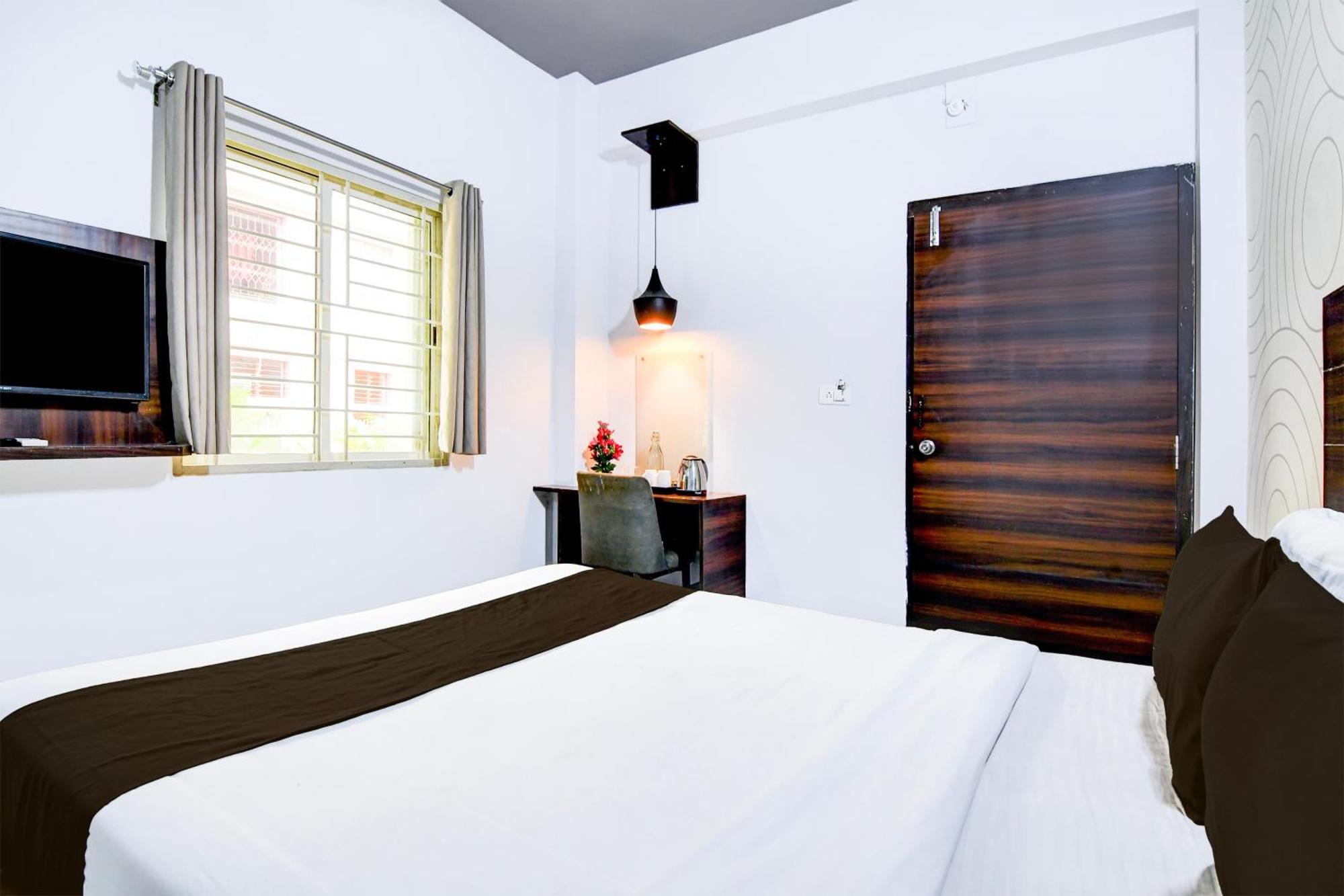 Super Townhouse Chandrasekharpur Бхубанешвара Экстерьер фото