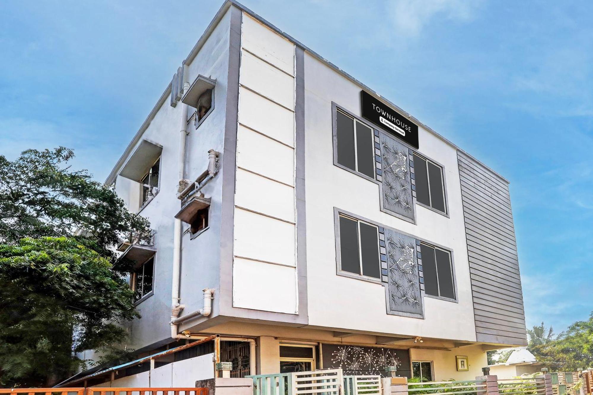 Super Townhouse Chandrasekharpur Бхубанешвара Экстерьер фото